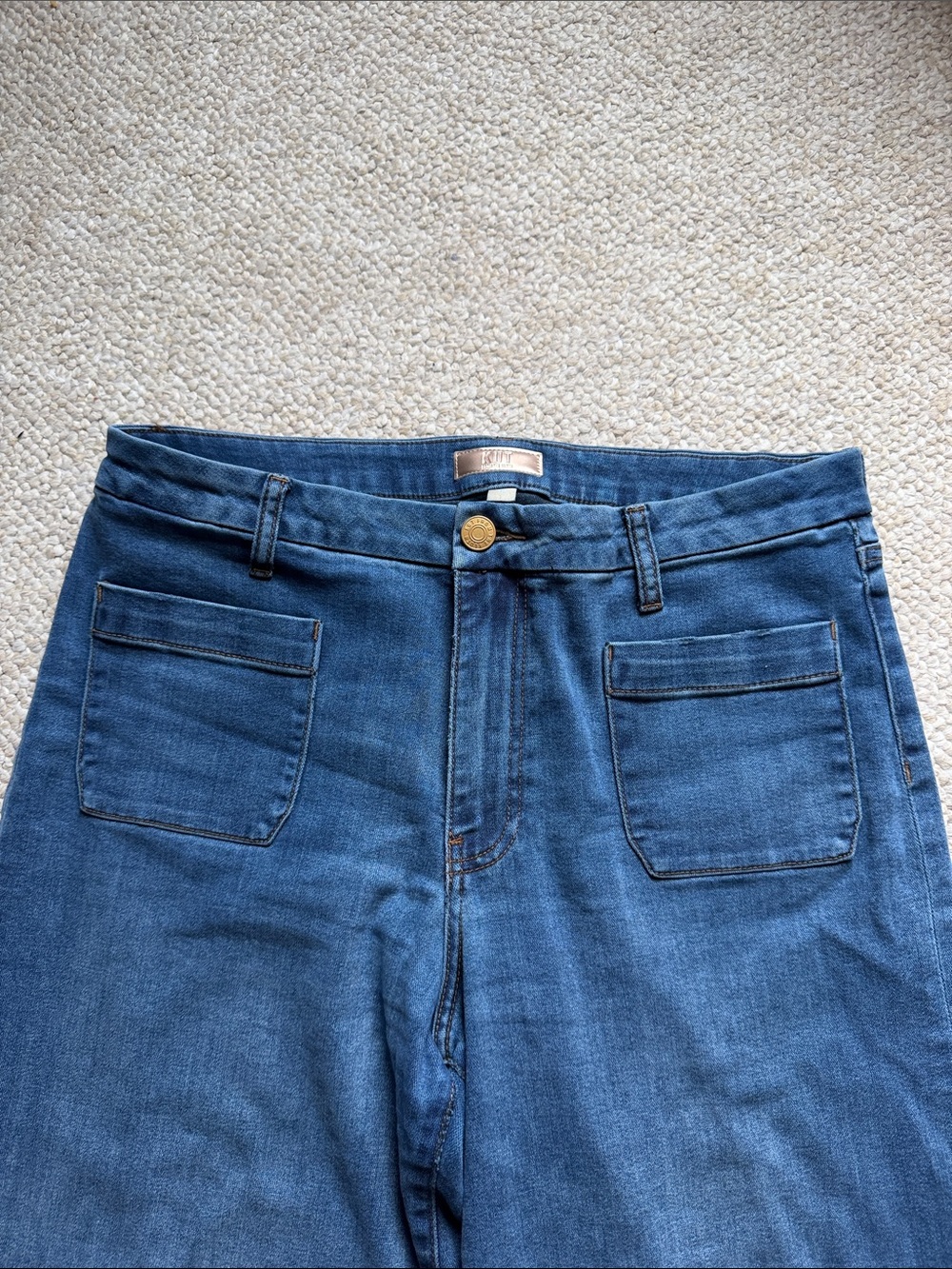 KUT from the Kloth wide leg jeans with stretch. Size 12 - Picture 4 of 4